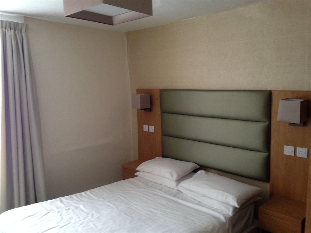 New Inn Hotel เล็คเลด ภายนอก รูปภาพ